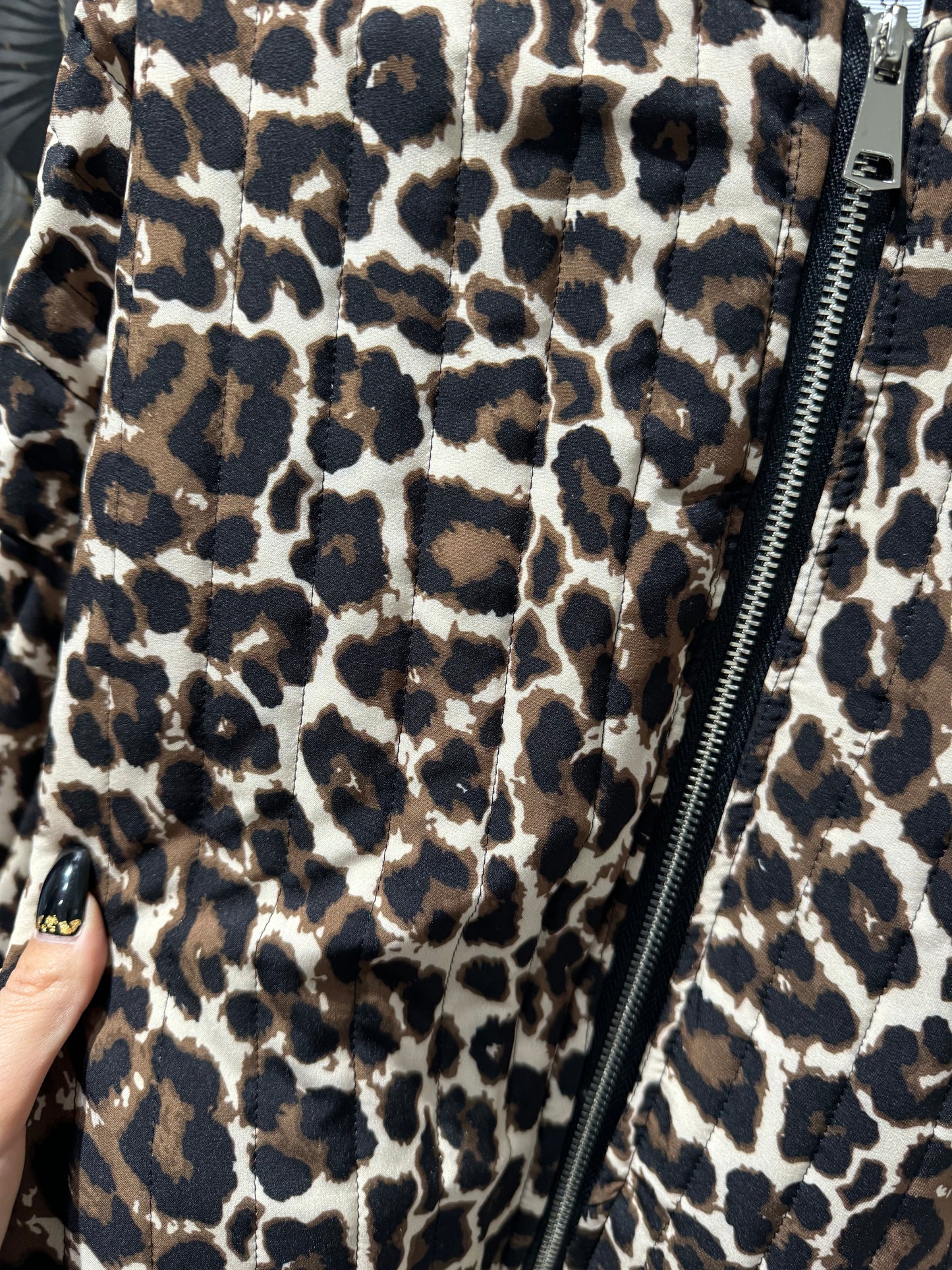 Chaqueta enguatada leopardo